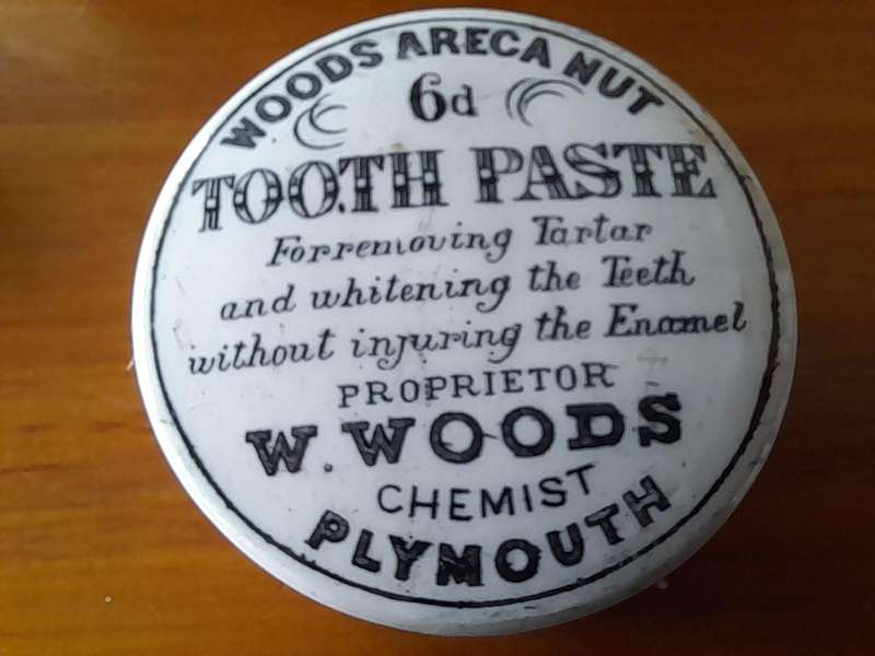 Knowles Esauline Moustache Cream Pot Lid