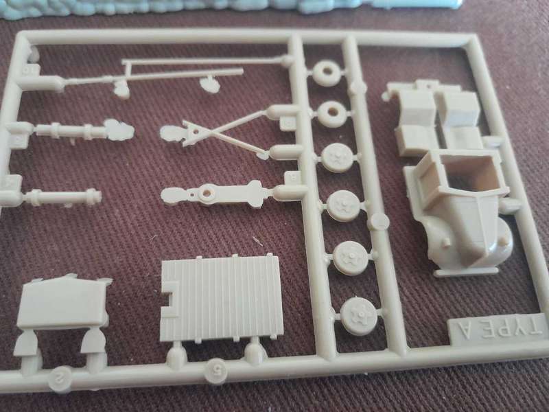 Mitsubishi Ki-46 and truck model kit