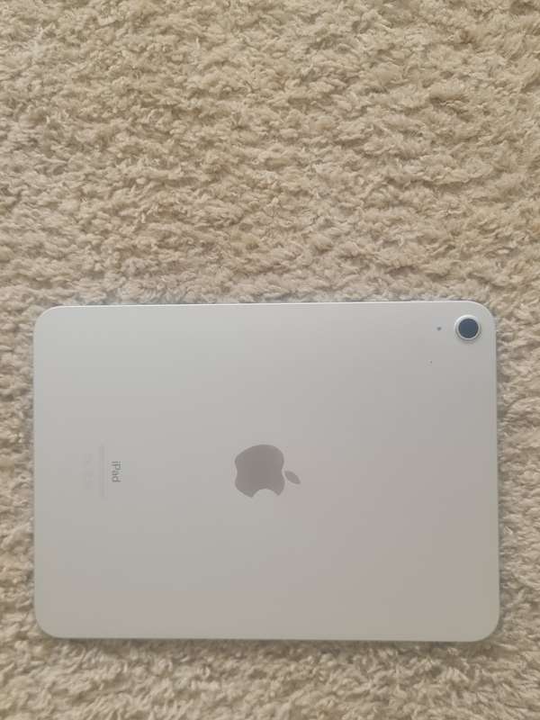 Ipad 10th generation 64gigs