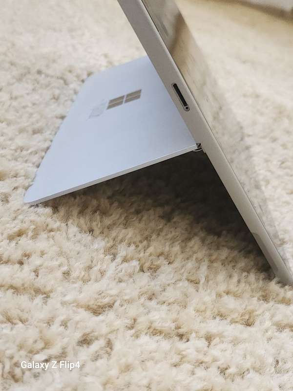 Microsoft  Surface go3 core i3 10th gen 128gig