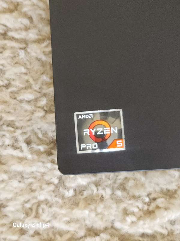 Lenovo T14 Ryzen 5 5650u pro Radeon Graphics 512NVMe 16gig ram