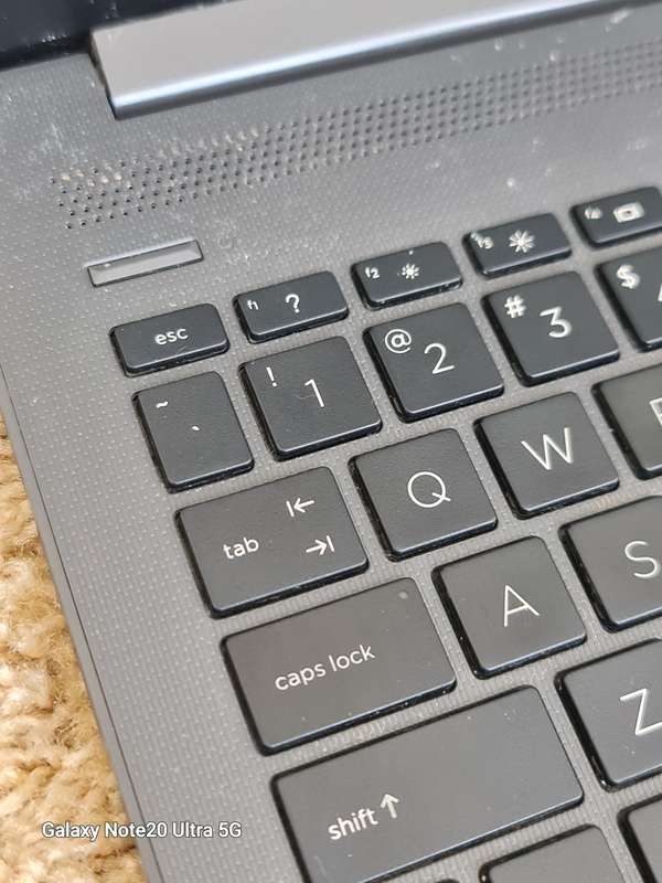 HP 250 G7 CORE I5 8TH GEN 250GIG SSD 8GIG RAM WINDOW'S 11 24H2