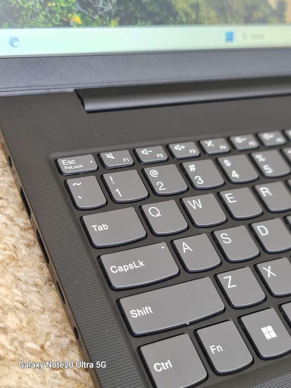 LENOVO THINKPAD T580 CORE I5 8TH GEN 256SSD 16GIG RAM DUAL BATTERY WINDOWS 11 24H2