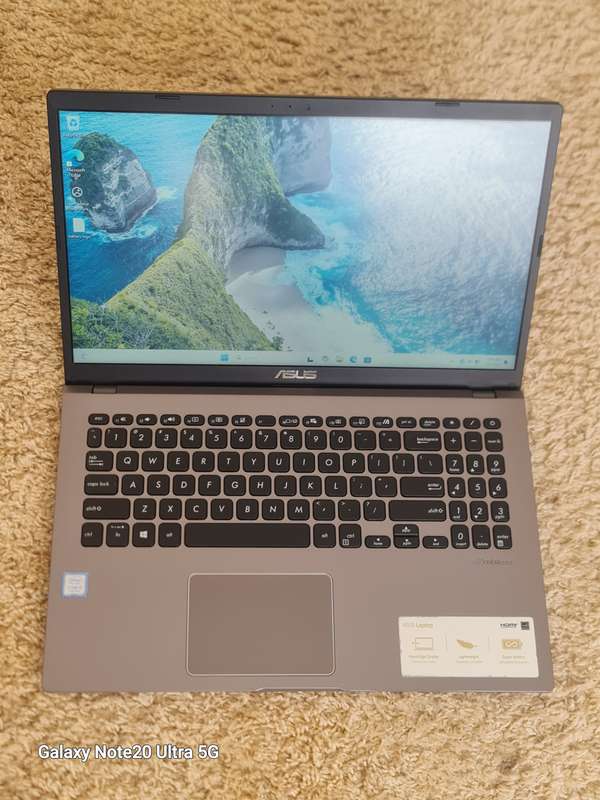 ASUS VIVOBOOK X509 CORE I3 7th GEN  240GIG SSD 8GIG RAM WINDOWS 11 24H2