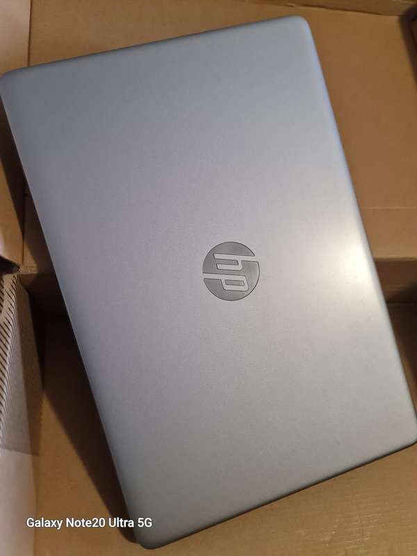 Hp 250 G9 Intel celeron N4500 256nvme 8gig ram Windows  11 24h2