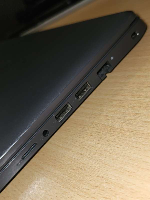 DELL LATITUDE  3510 CORE I5 10TH GEN 256NVME 8GIG RAM WINDOWS  11 PRO