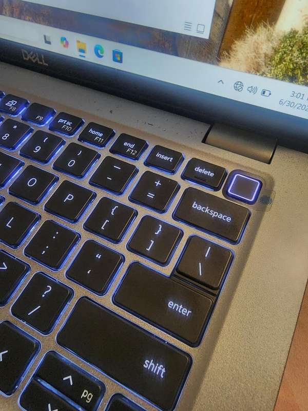 DELL LATITUDE 5450 INTEL CORE (TM) ULTRA 7 165U 512GIG NVME 16GIG DDR5 RAM