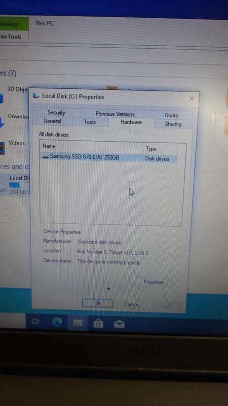 Dell Vostro 15 3000 Laptop. Intel Core i3 11Th Generation 250gig NVMe 8gig Ram