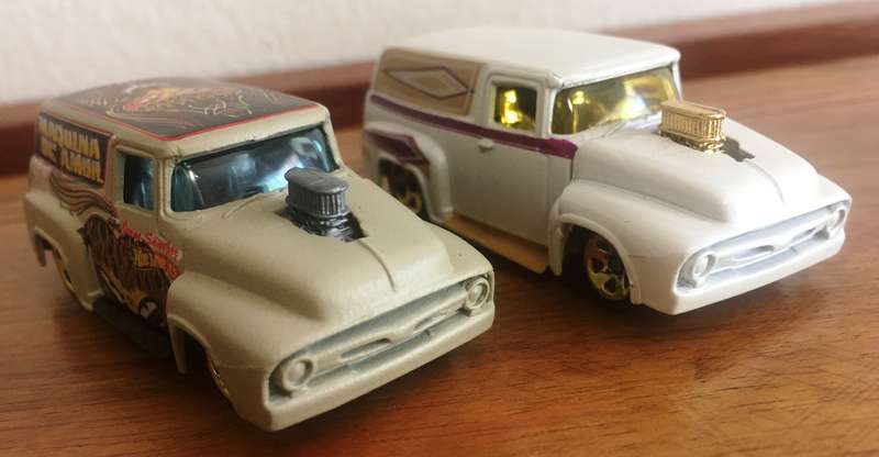 2x 1956 Ford F100 Panel Hotwheels 2005 & 2000 1.64 Lose