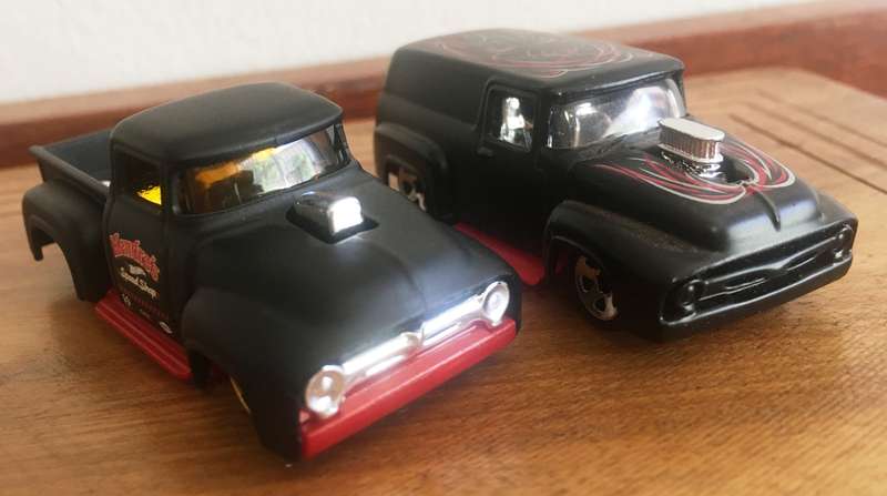 Lot of 2 1956 Ford F100 Pick-up & Panel Hotwheels 2019 & 2002 Black 1.64 Lose
