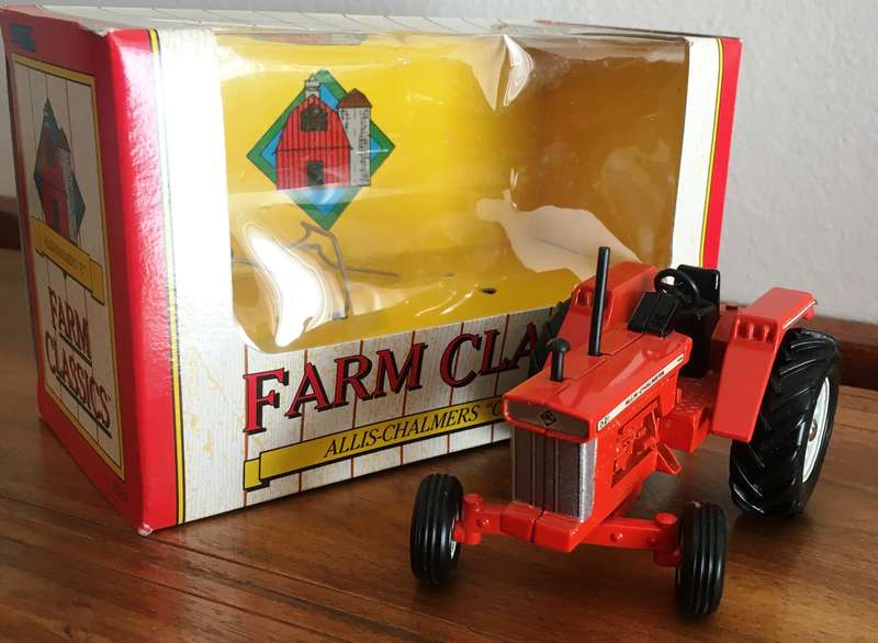 Allis Chalmers D-21 Tracktor Ertl 1-43 Boxed