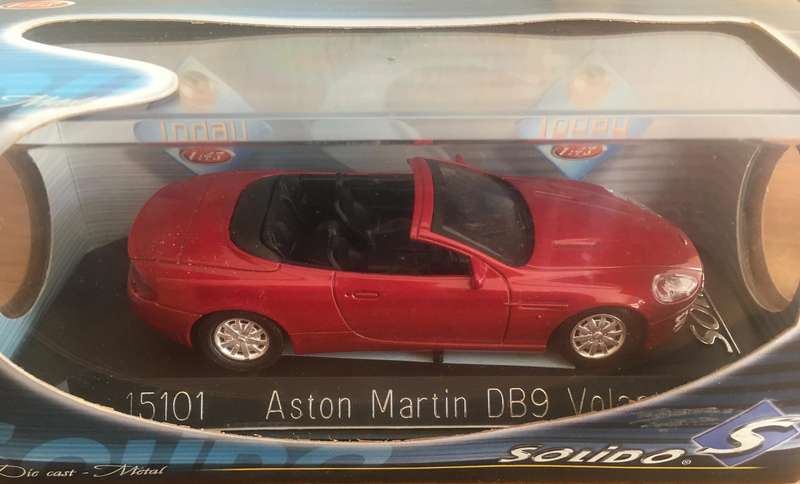 Aston Martin 2003 DB9 Volanta Solido Red 1-43 Boxed
