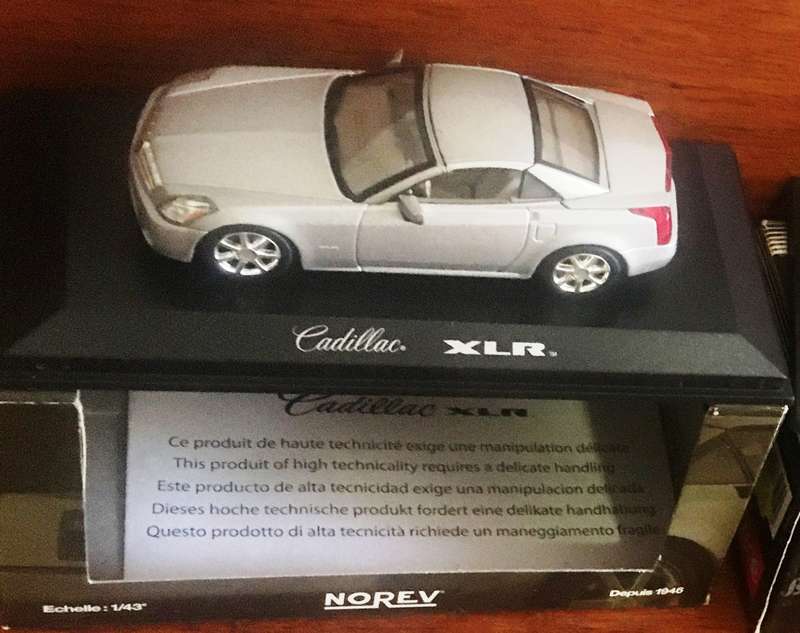 Cadillac XLR Norev Platinum 1-43 Boxed