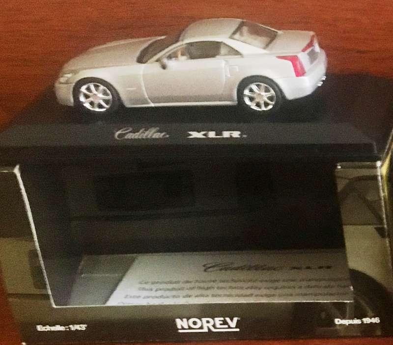 Cadillac XLR Norev Platinum 1-43 Boxed