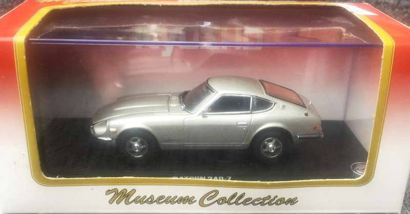 Datsun 240Z Kyosho Musem Silver 1-43 Boxed