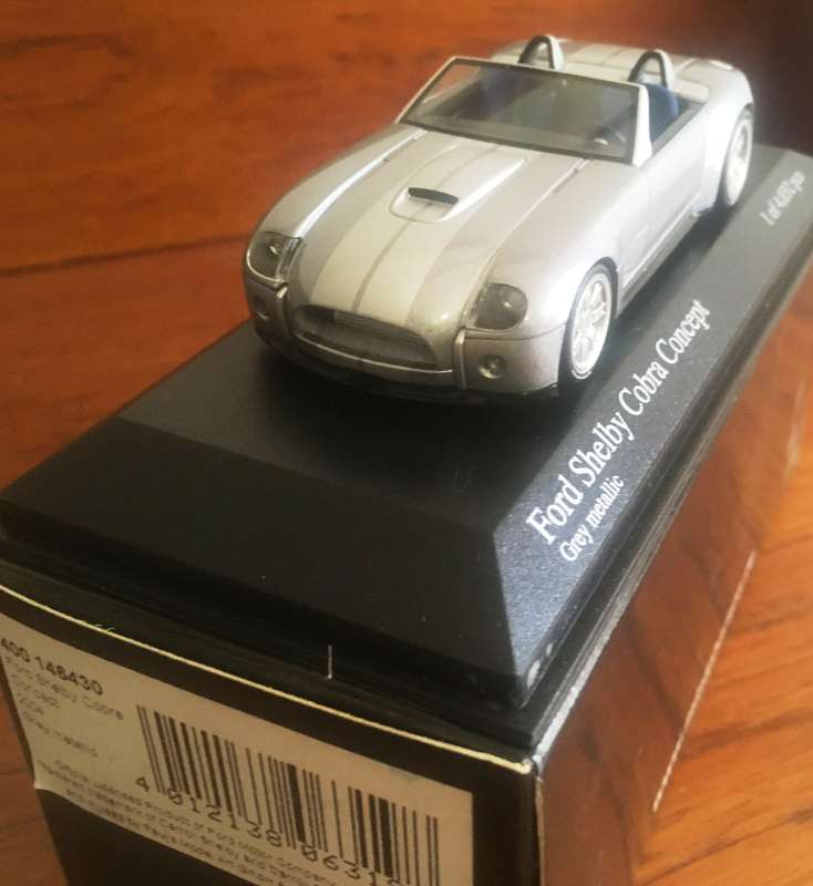 Ford Shelby Cobra Concept MiniChamps 1-43 Gray Metalic Boxed