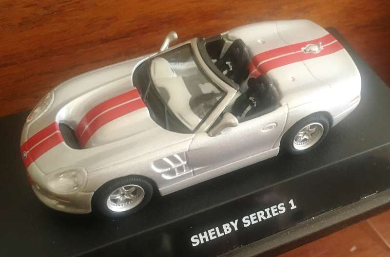 Ford Shelby Series 1 Maxi Cars 1-43 Silver Boxed