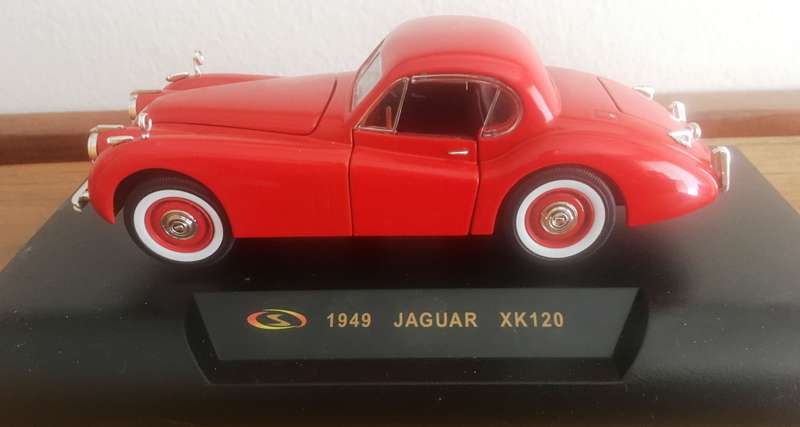 Jaguar XK120 1949 Signature 1-32 Red Boxed