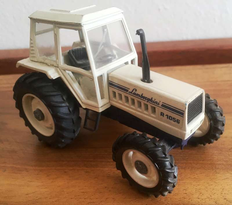 Lamborghini R1056 Tractor Yaxon No Box Played with Good Condition