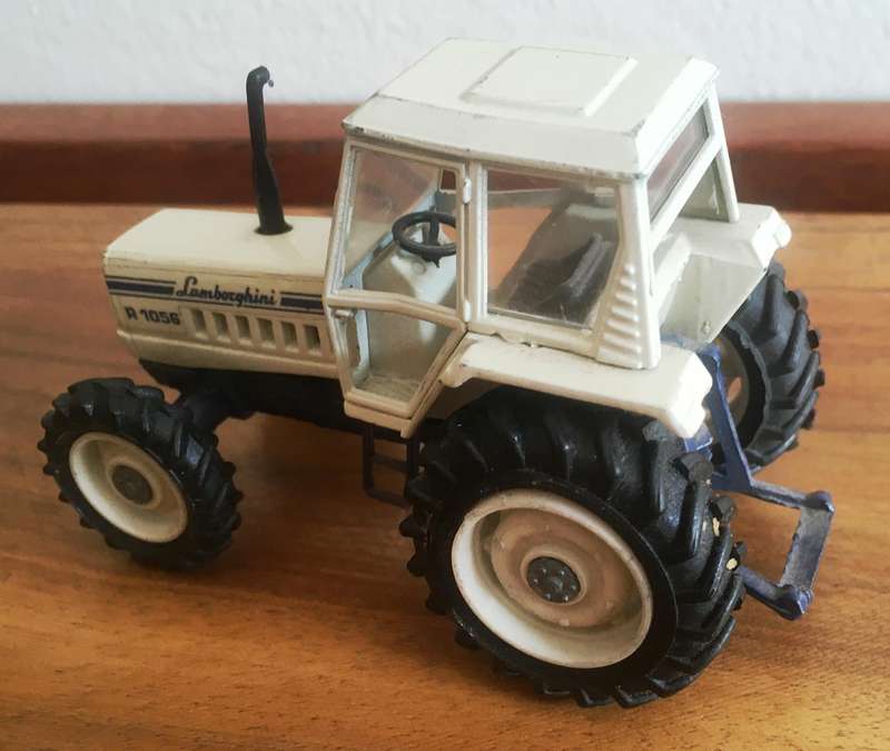 Lamborghini R1056 Tractor Yaxon No Box Played with Good Condition