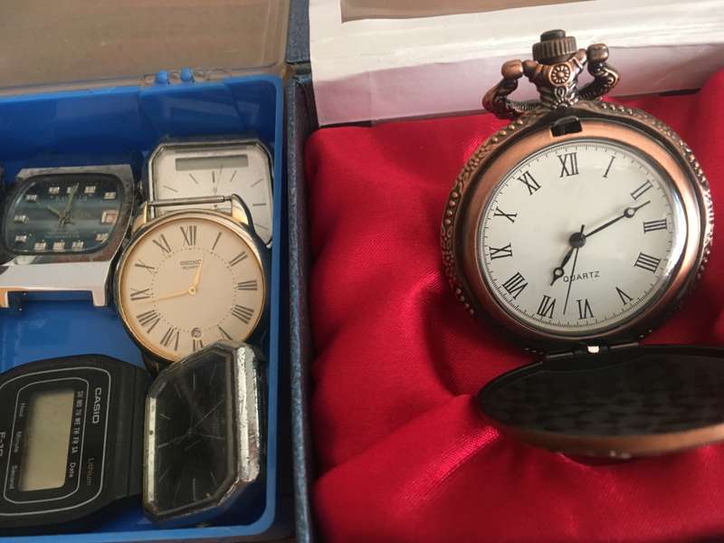 Lot of 9 Watches for parts etc