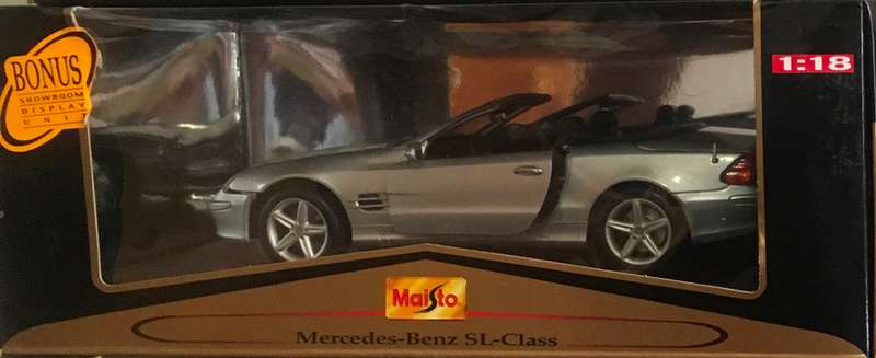 Mercedes Benz 2001 SL Cabrio Maisto Si,ver 1-18 Boxed