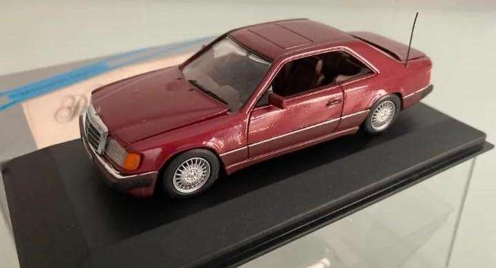 Mercedes Benz 300CE Minichamps Red 1-43 Boxed