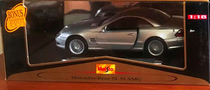 Mercedes Benz SL55 AMG Maisto Silver 1-18 Boxed