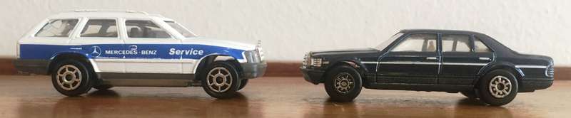 Lot of 2 Mercedes cars x2 Maisto Blue Car & Majorete White SW 1.64 Lose
