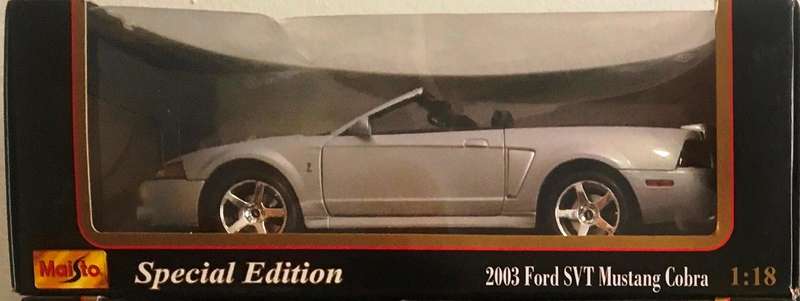 Mustang 2003 SVT Cabrio Maisto 1-18 Boxed