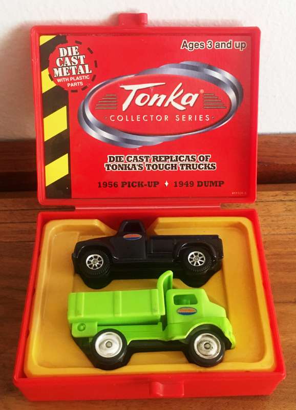 Tonka Hasbro Set Diecast 1953 Ford F100 Dark Blue & Plastic Tipper Truck Green 1.64