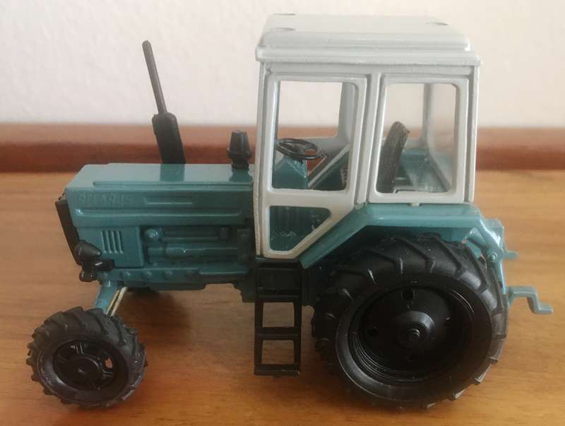 Tractor Balarus 1-43 (Russian model) Tpaktop Blue-White Boxed