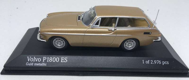 Volvo P1800 ES Minichamps Gold 1-43 Boxed