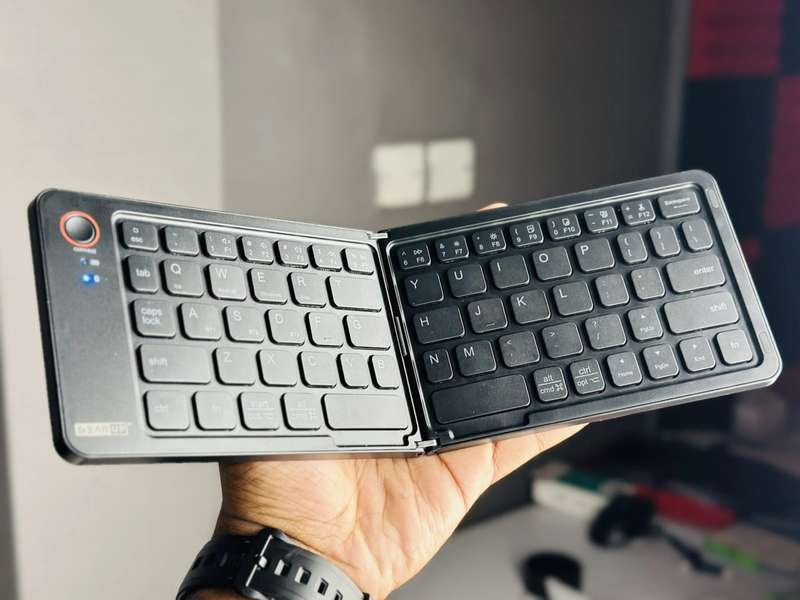 Bluetooth Foldable Keyboard with stand