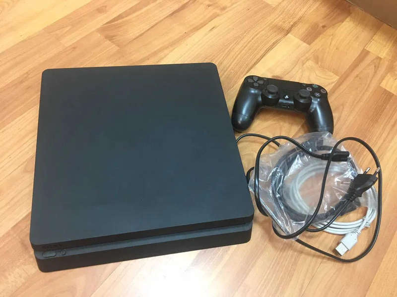 PS4 Slim - 500GB - 1 controller, FIFA 2017