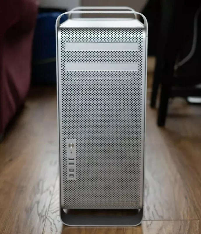 Mac Pro 5.1 Mid 2010 12 core intel Xeon 2x2.4 Ghz 32gb ram 512GB SSD 30TB HDD RAID