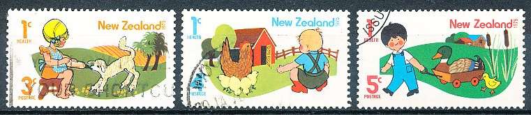 NEW ZEALAND   - 1975   Health Stamps  SET  -    FINE USED