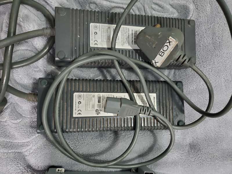 xBox 360s READ!!