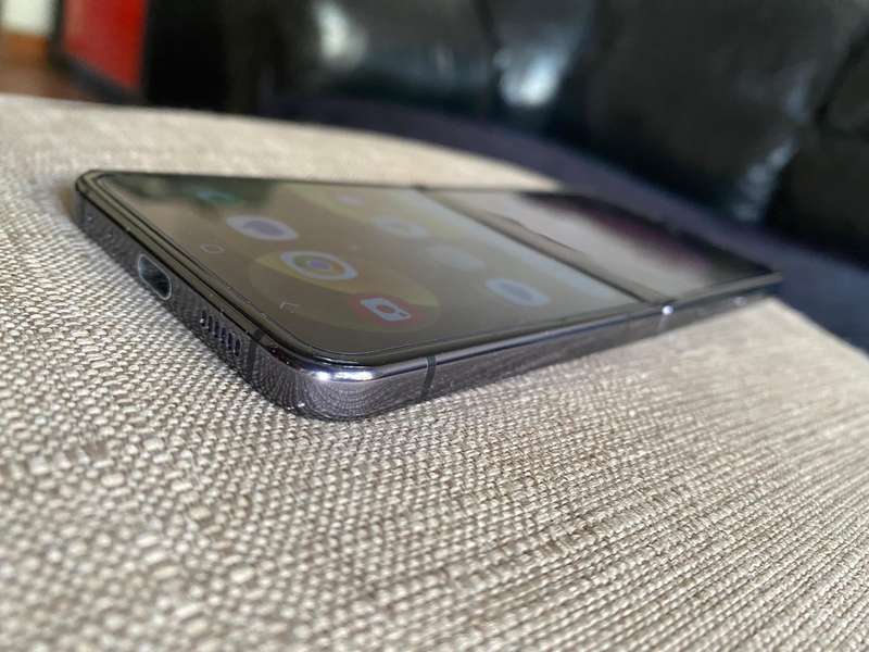Samsung Galaxy Flip 5