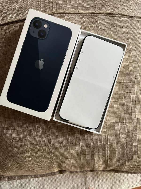 iPhone 13 Midnight Black