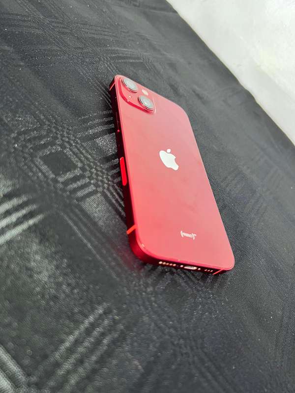 Apple iPhone 13