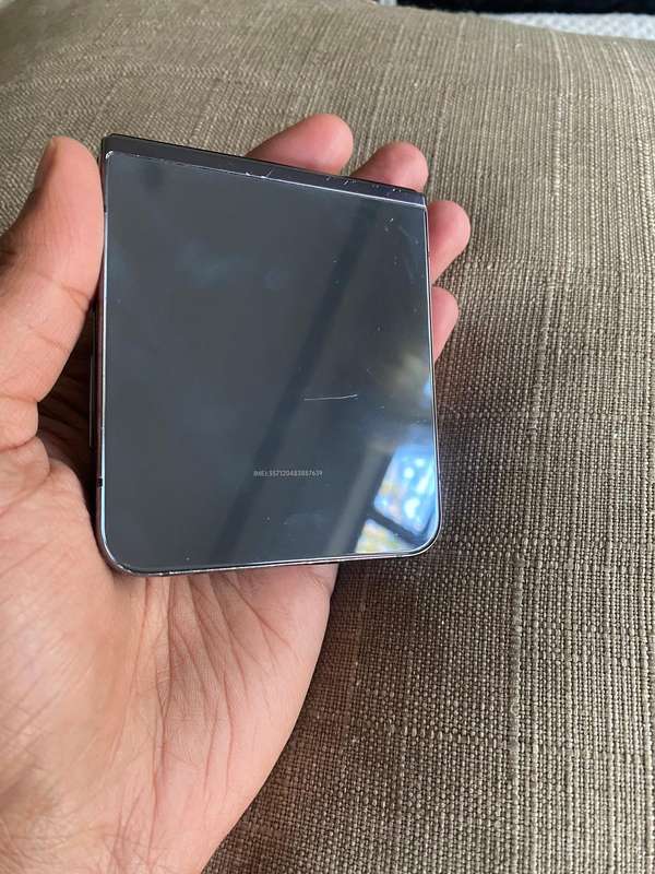 Samsung Galaxy Flip 5