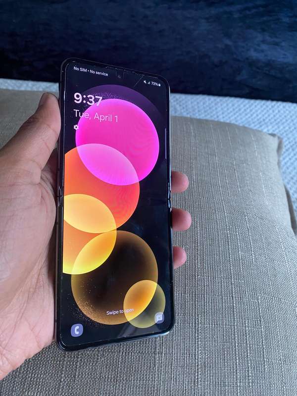 Samsung Galaxy Flip 5