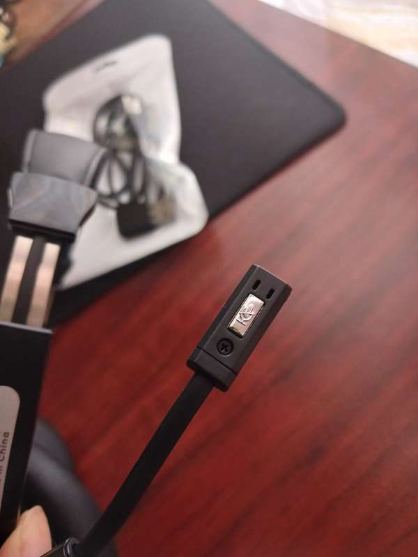 Wireless Over-Ear Headphones with AI Noise Cancelling