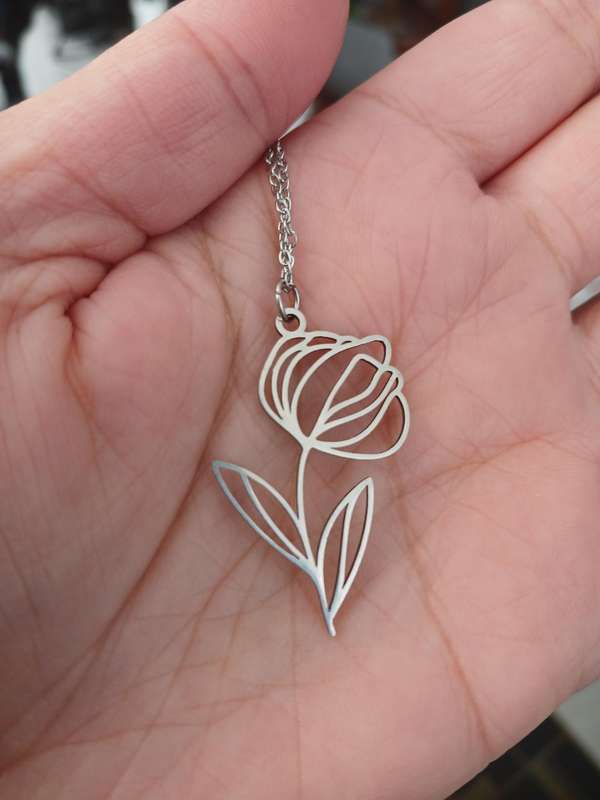 Stainless Steel Vintage Rose Pendant Necklace