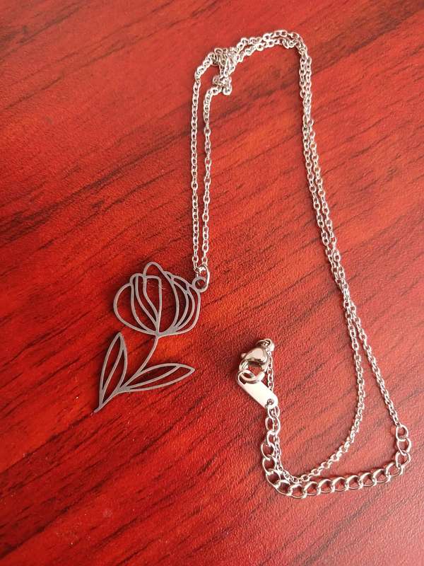 Stainless Steel Vintage Rose Pendant Necklace