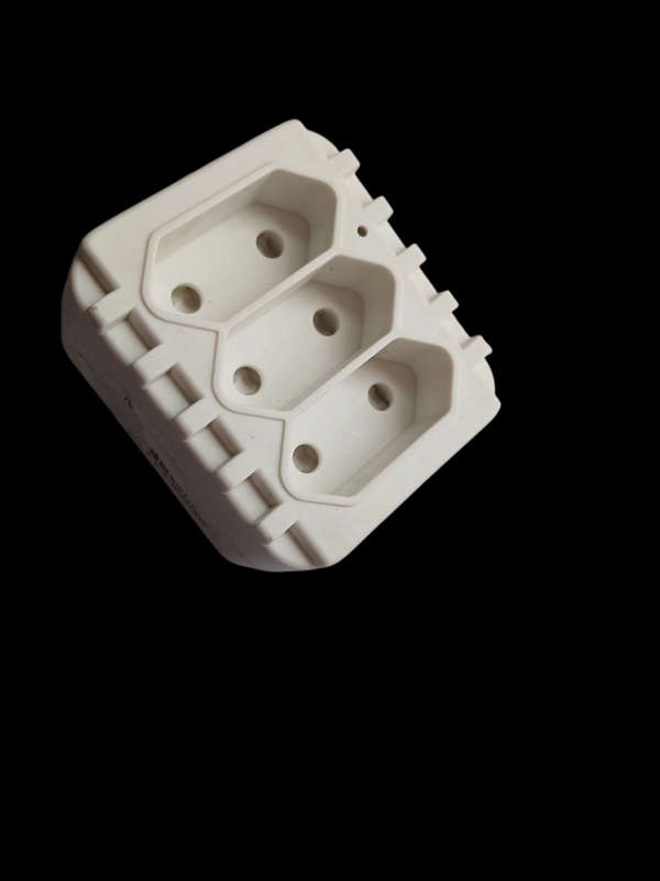 Redisson 3 x 2 Pin Adapter Plug