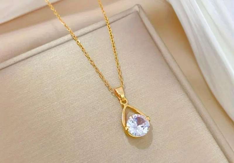 Gold Plated Cubic Zirconia Pendant Necklace