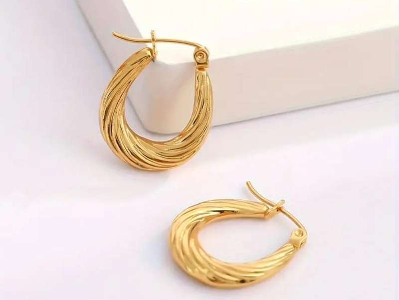 Gold Plated Stainless Steel Retro Geometric Twist Hoop