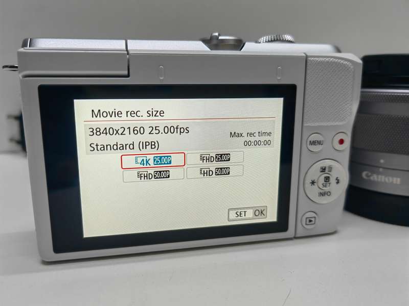 Canon EOS M200 Mirrorless camera, 4K video resolution (white)
